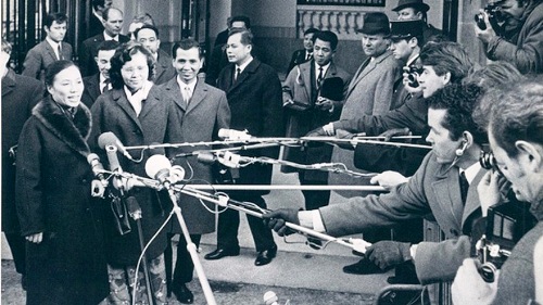 ການເຄື່ອນໄຫວຕ່າງໆ ສະເຫຼີມສະຫຼອງ 40 ປີແຫ່ງວັນເຊັນສັນຍາ ປາຣີ